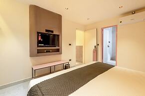 Legacy Inn
