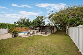 Private Pool Pet-friendly Steps to the Beach