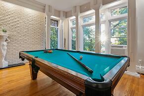 Summer Pool Oasis Custom Bar Arcade Pool Table