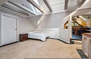 Summer Pool Oasis Custom Bar Arcade Pool Table