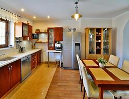 Large, Comfortable Holiday Villa With a Terrace