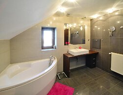 Large, Comfortable Holiday Villa With a Terrace