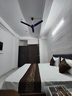 Hotel Viraj