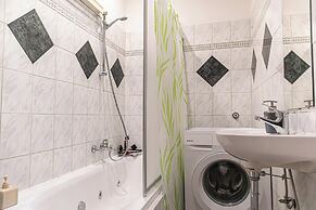Bright 2BR Flat Near Westbahnhof