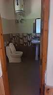 Shesh Besh Guest House & Restaurant