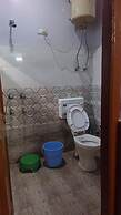 Shesh Besh Guest House & Restaurant