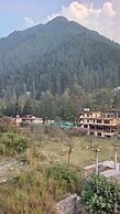Shesh Besh Guest House & Restaurant