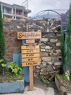 Shesh Besh Guest House & Restaurant