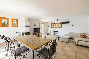 A/C House 4br/10p With Pool - 40 min From Cannes