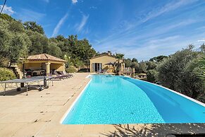A/C House 4br/10p With Pool - 40 min From Cannes