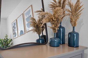 Seraphine Residence - Luxury 1BR Apartment
