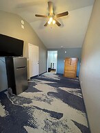 Cabins on Main Longmont