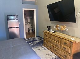 Cabins on Main Longmont