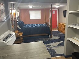 Cabins on Main Longmont