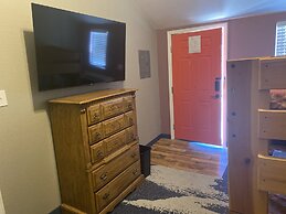 Cabins on Main Longmont