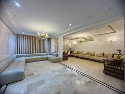 Chic 4BR with Jacuzzi-Fez New City Stay