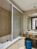 Chic 4BR with Jacuzzi-Fez New City Stay