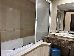 Chic 4BR with Jacuzzi-Fez New City Stay