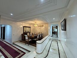 Chic 4BR with Jacuzzi-Fez New City Stay