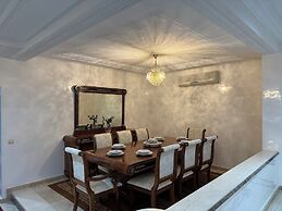 Chic 4BR with Jacuzzi-Fez New City Stay
