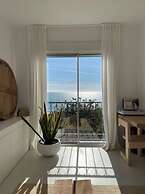 La Petite For t Seaview Flat in Marbella