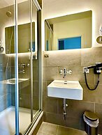 Hotel Bergen Zur Post by Rikas Hotels