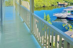 Utila Seabreeze Vacation Apartments