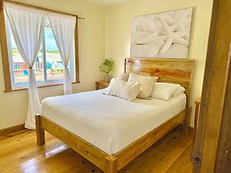 Utila Seabreeze Vacation Apartments