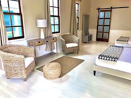 Utila Seabreeze Vacation Apartments