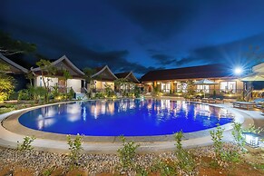 Paradise Mountain View Resort