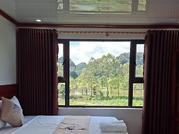 VISTA TAM COC HOTEL