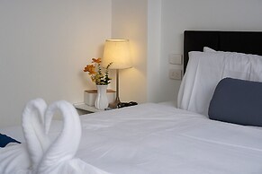 A&J Holiday Villa Phuket