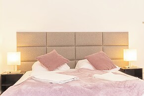 Charming 2BR Apt Close to Westbahnhof