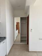 Joli Beach House - Charming Ground Floor T0 Suite