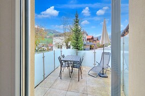 Mountain View Ski Apartment