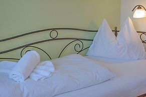 Vicky Apartment - Central, Mountain Stay