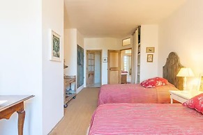 Elegant Bastide Near Aix With Pool