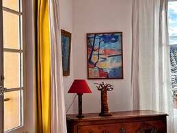 Elegant Bastide Near Aix With Pool