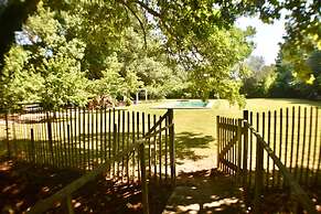 Elegant Bastide Near Aix With Pool