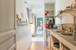 Elegant Bastide Near Aix With Pool