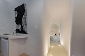 ArtChroma House