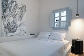 ArtChroma House