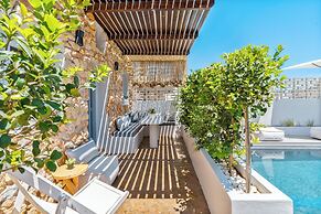 ArtChroma House