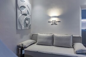 ArtChroma House