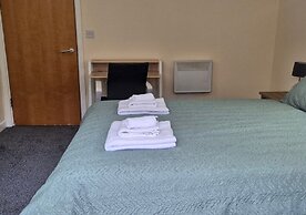Stylish 1BR Flat Next to Hockley