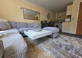 Stylish 1BR Flat Next to Hockley