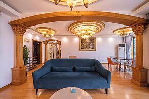 Tyms Xujiahui Premium 2BR APT Metro