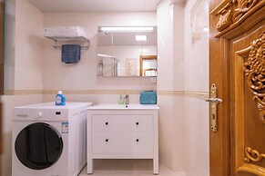 Tyms Xujiahui Modern 2BR APT