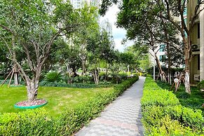 Tyms Xujiahui Modern 2BR APT