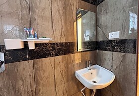 Kaarthik Residency